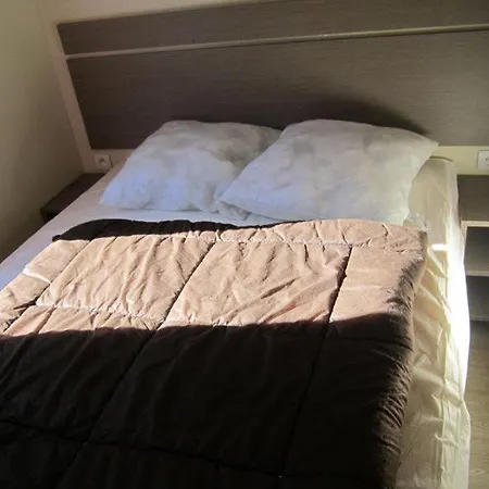 캠프장 Camping Le Colporteur Le Bourg-dʼOisans