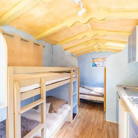 Camping Le Colporteur Campsite 4*