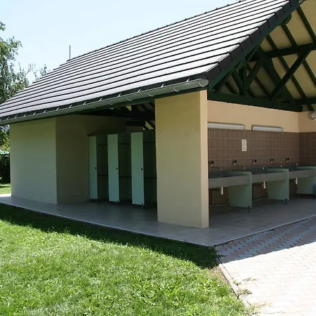 Camping Le Colporteur Campsite Le Bourg-d'Oisans