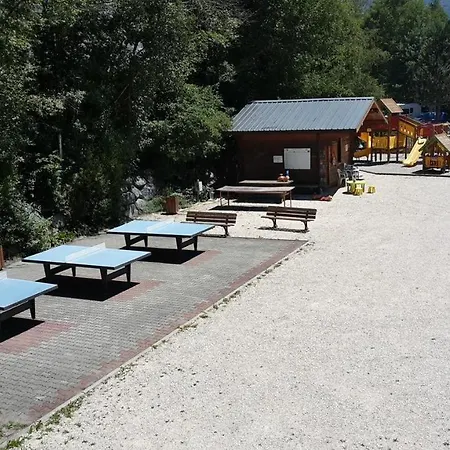 Camping Le Colporteur Campsite Le Bourg-d'Oisans